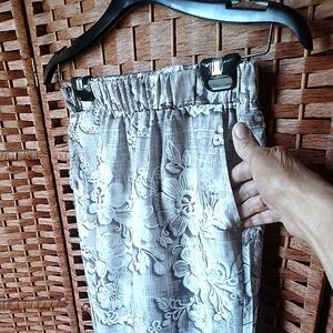 GEOMETRIC PATTERN STRAIGHT-LEG PANTS W/FLORAL PRINT-(NWOT)